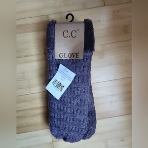 NWT C.C lined mittens